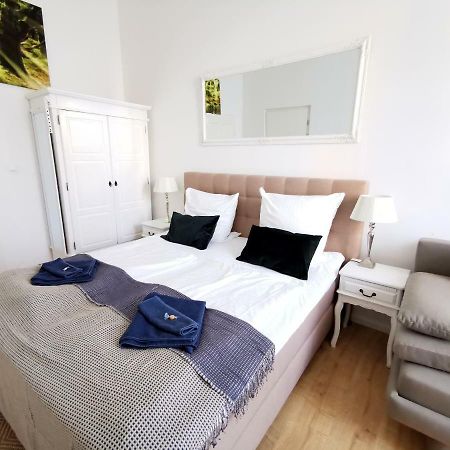 Gastein By Rockchair Apartments L Superhost Status L 2 Bedrooms Boxspringbeds 1,5 Bathrooms - Cozy Family & Business Flair Welcomes You! Berlín Exterior foto